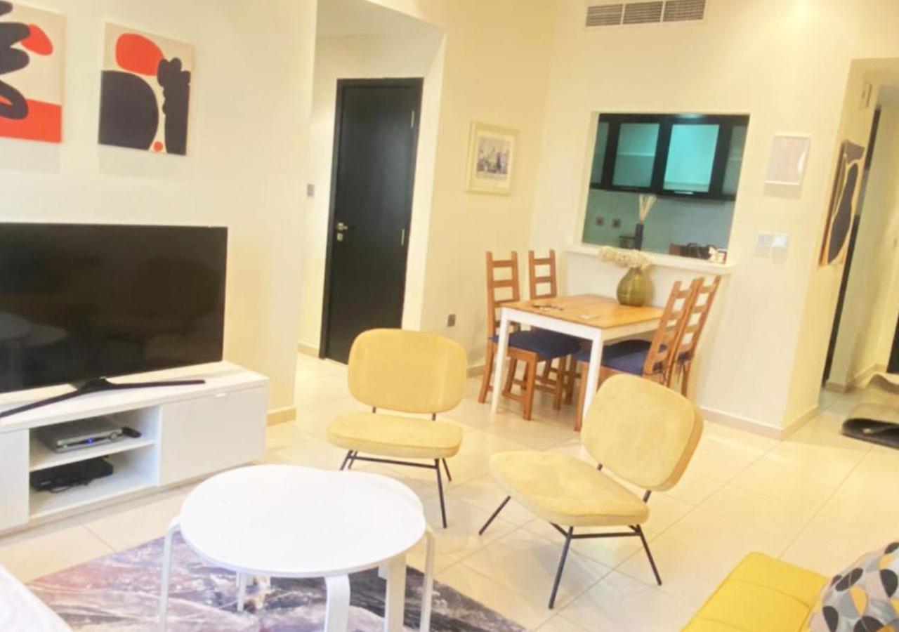 Apartment Rh- Skyview Tower, Marina, 1br With Burj-al-arab, Sea Views Dubai