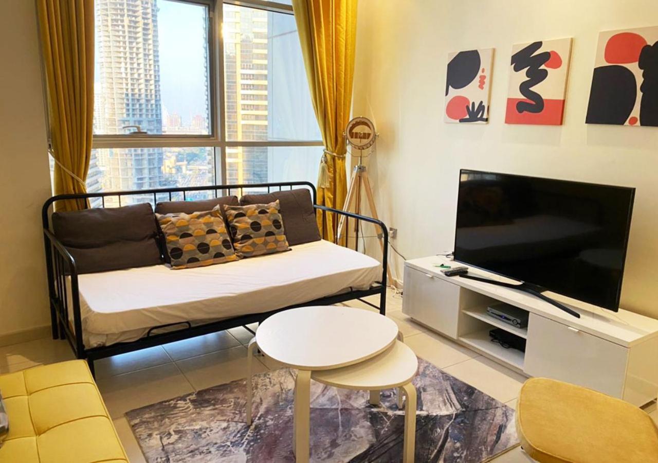 Apartment Rh- Skyview Tower, Marina, 1br With Burj-al-arab, Sea Views *