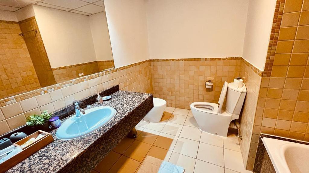 Apartamento Jovial At Jbr Dubái