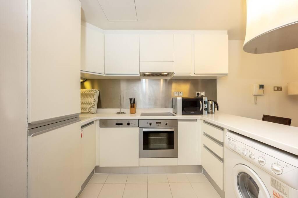 Apartamento Emaar Fashion Avenue - Formerly Address Mall Four Apple Dubái