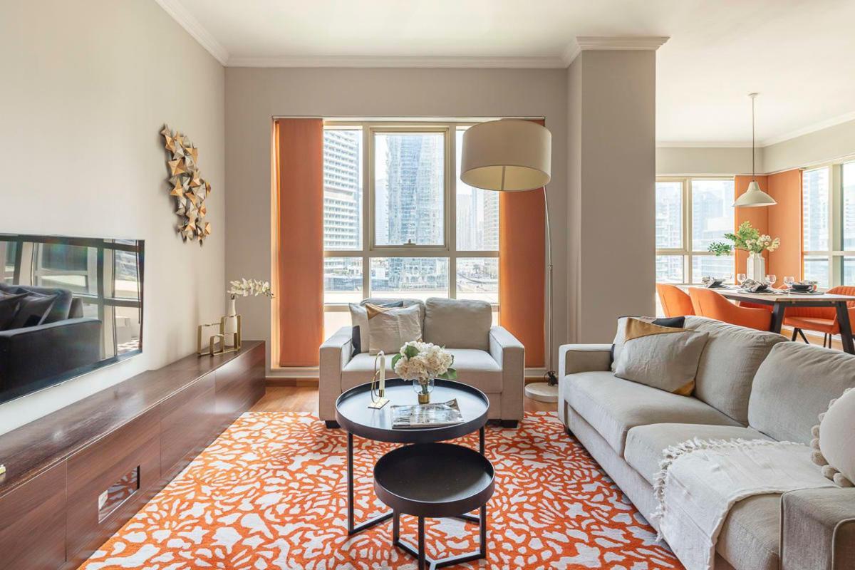 Frank Porter - Marina Quays Apartment *