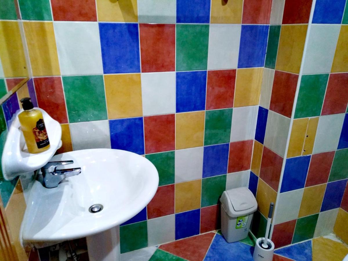 Bright Sunshine Shared Bed and breakfast Dubái