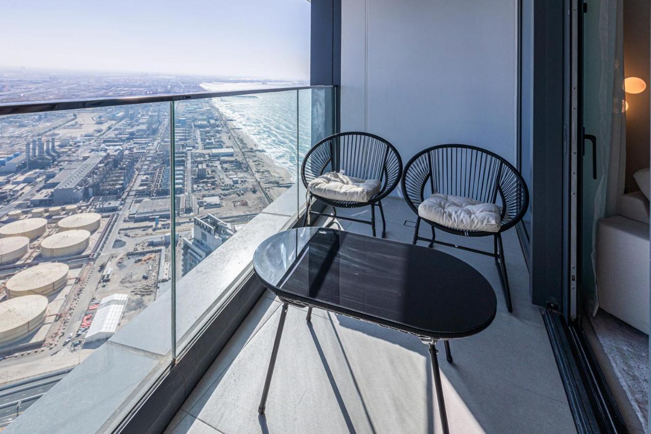 Bird's View From Brand New In Address * Dubái