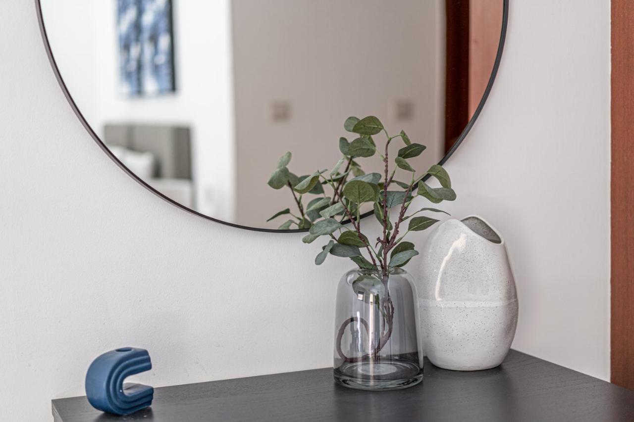 Higuests - Stylish In Jbr Steps From The Appartement