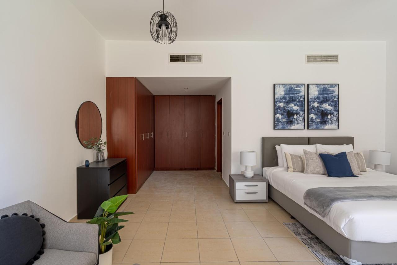 Appartement Higuests - Stylish In Jbr Steps From The *