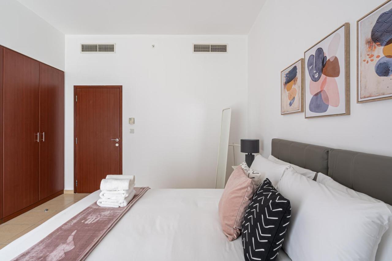 Higuests - Stylish In Jbr Steps From The Appartement