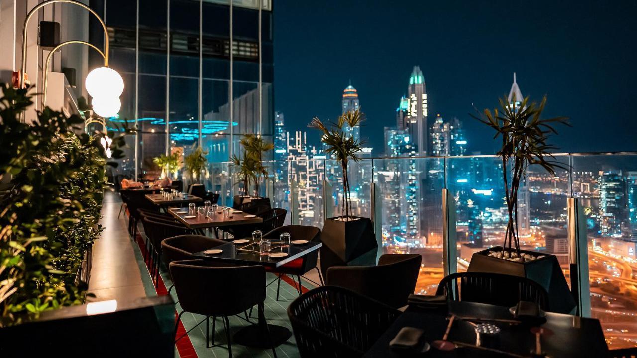 Hotel Taj Jumeirah Lakes Towers 5*
