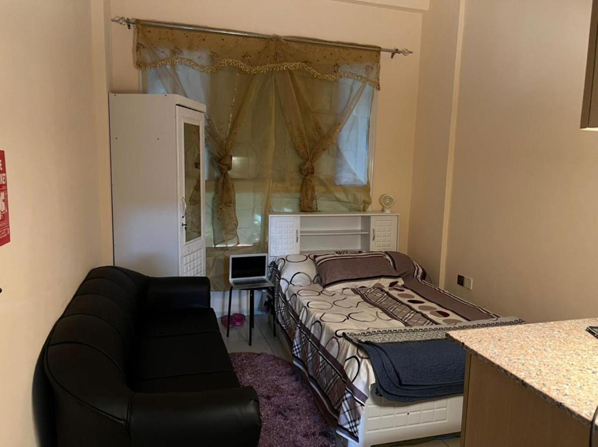 Creeck Realty Deluxe Asrama