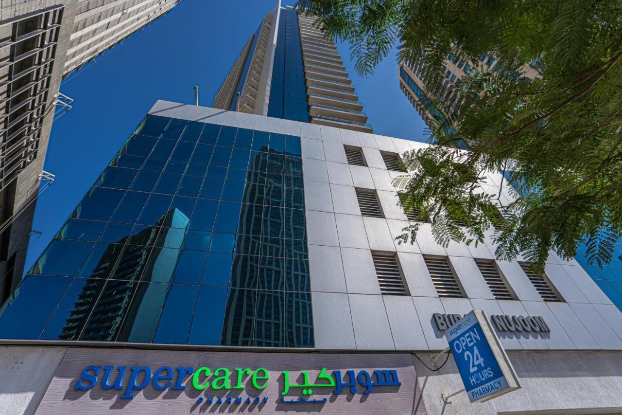 Higuests - Spacious With Views Near Mall Apartment *
