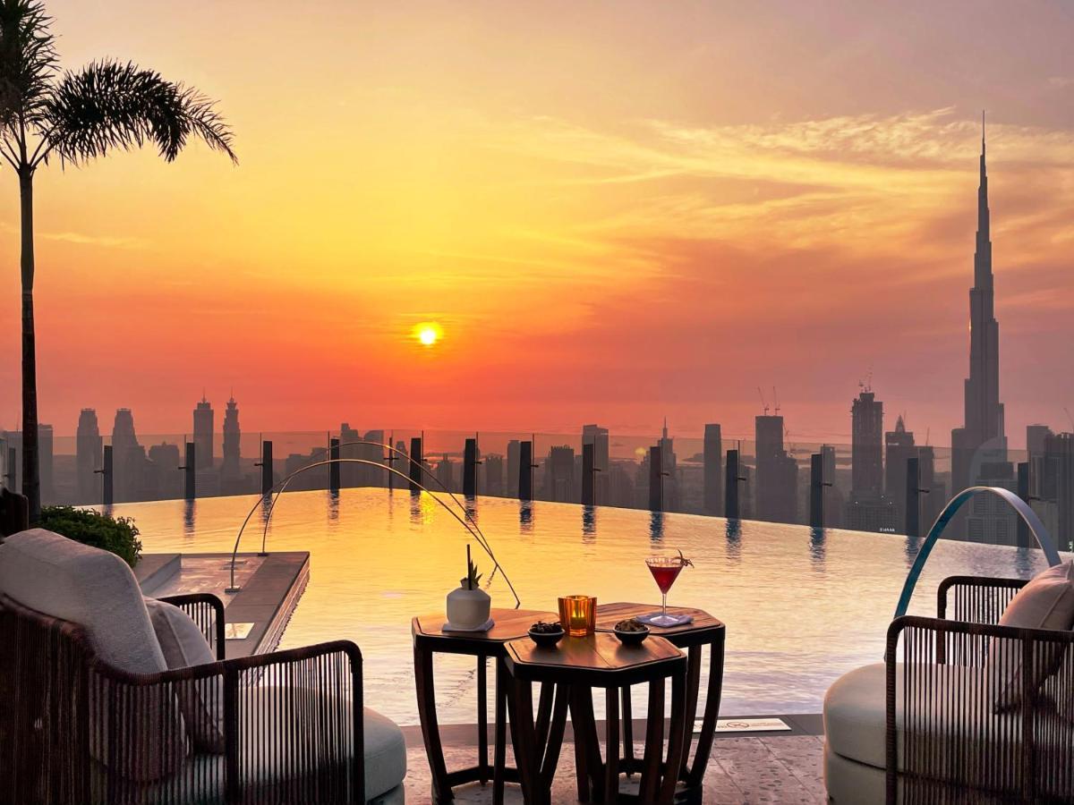 Sls & Residences 5*