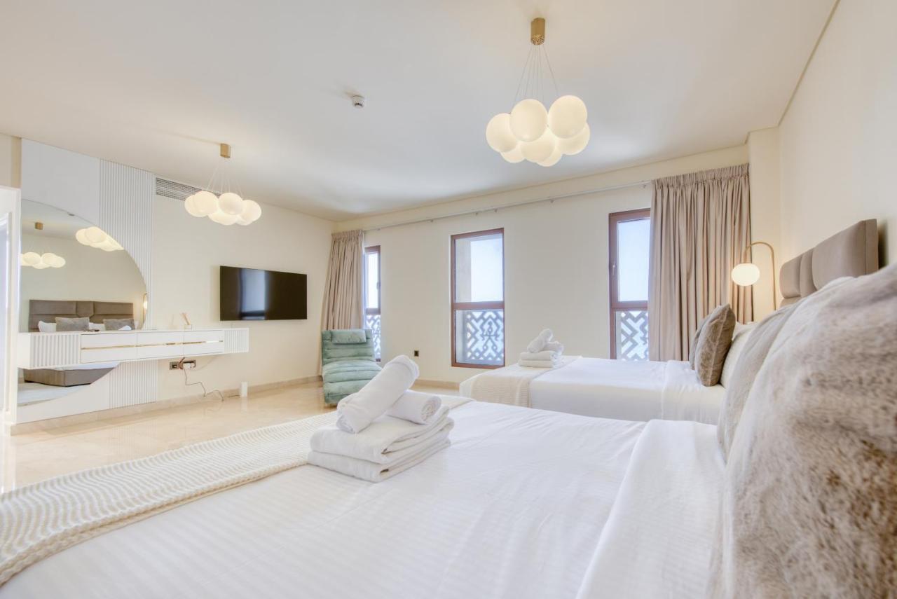 Maison Privee - Luxury Palm Penthouse With Beach & Sea View Apartment Dubai