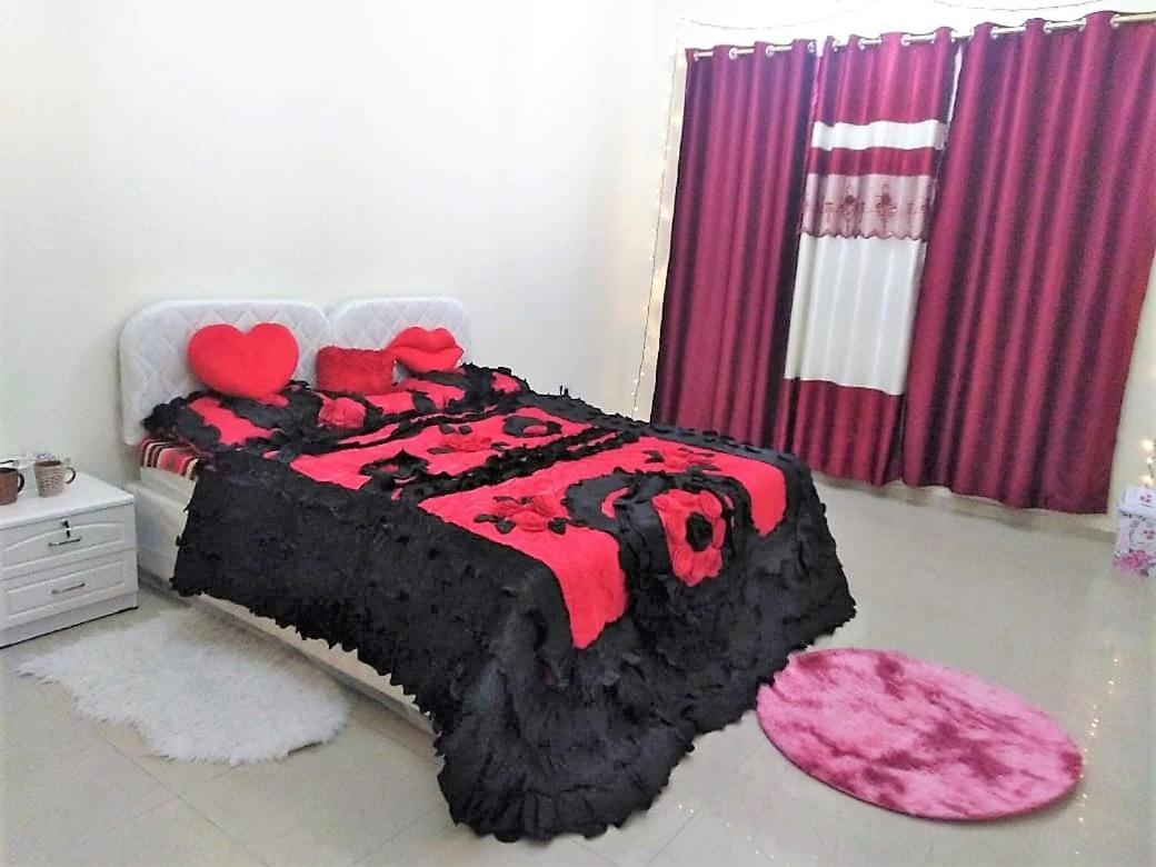 Bright Sunshine Shared Bed and breakfast