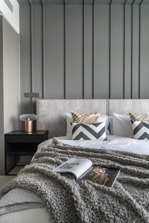 The Smart Concierge - Sunrise Bay Tower 1 Dubaï