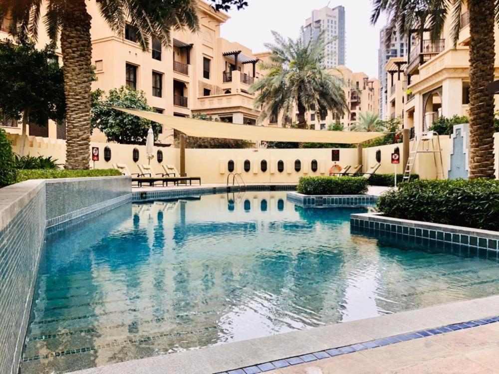 Burj Khalifa View, Birds Chirping, Cozy And Stylish Apartamento Dubai