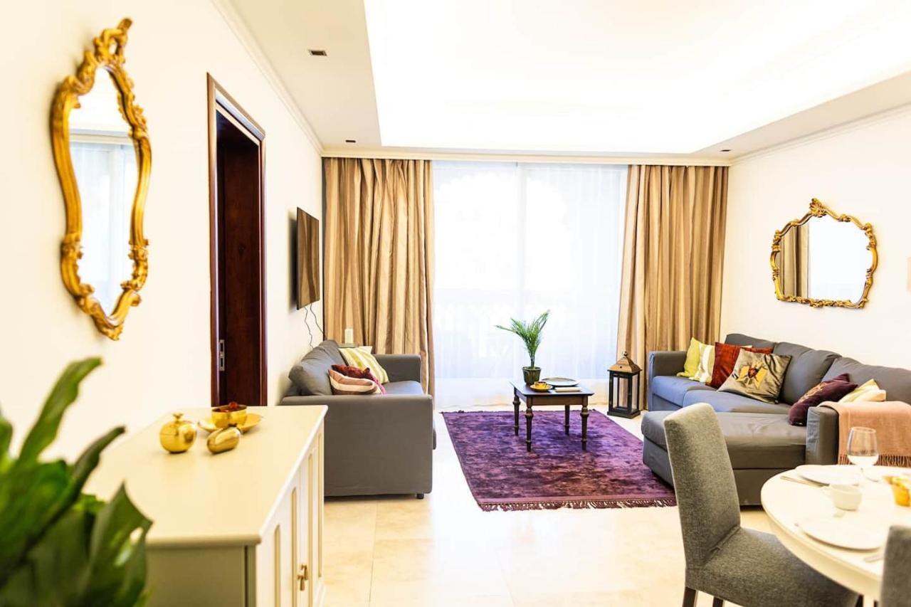 Palm Jumeirah Grandeur Residences, Private Pool & Apartment