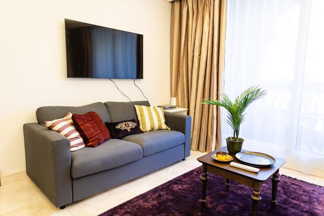 Palm Jumeirah Grandeur Residences, Private Pool & Dubai