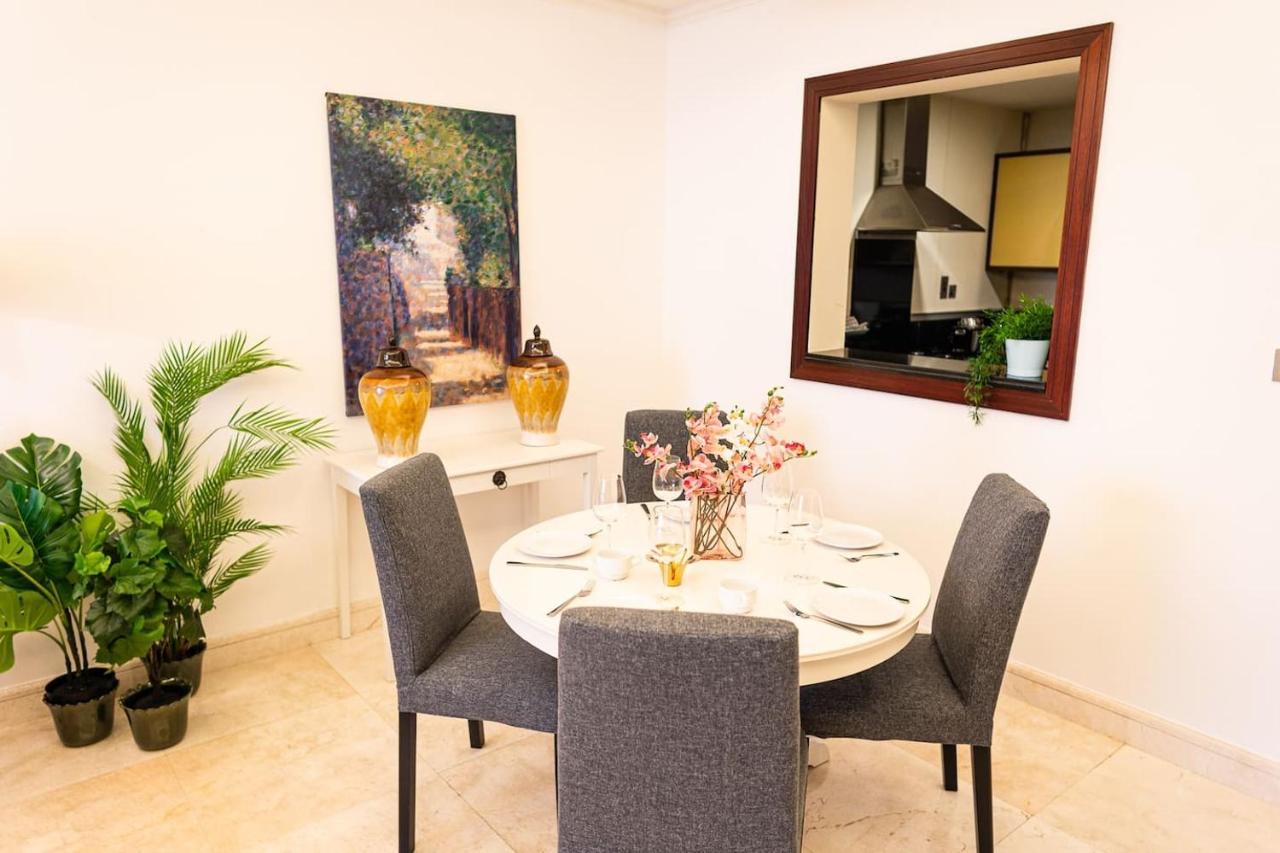 Palm Jumeirah Grandeur Residences, Private Pool & Apartment