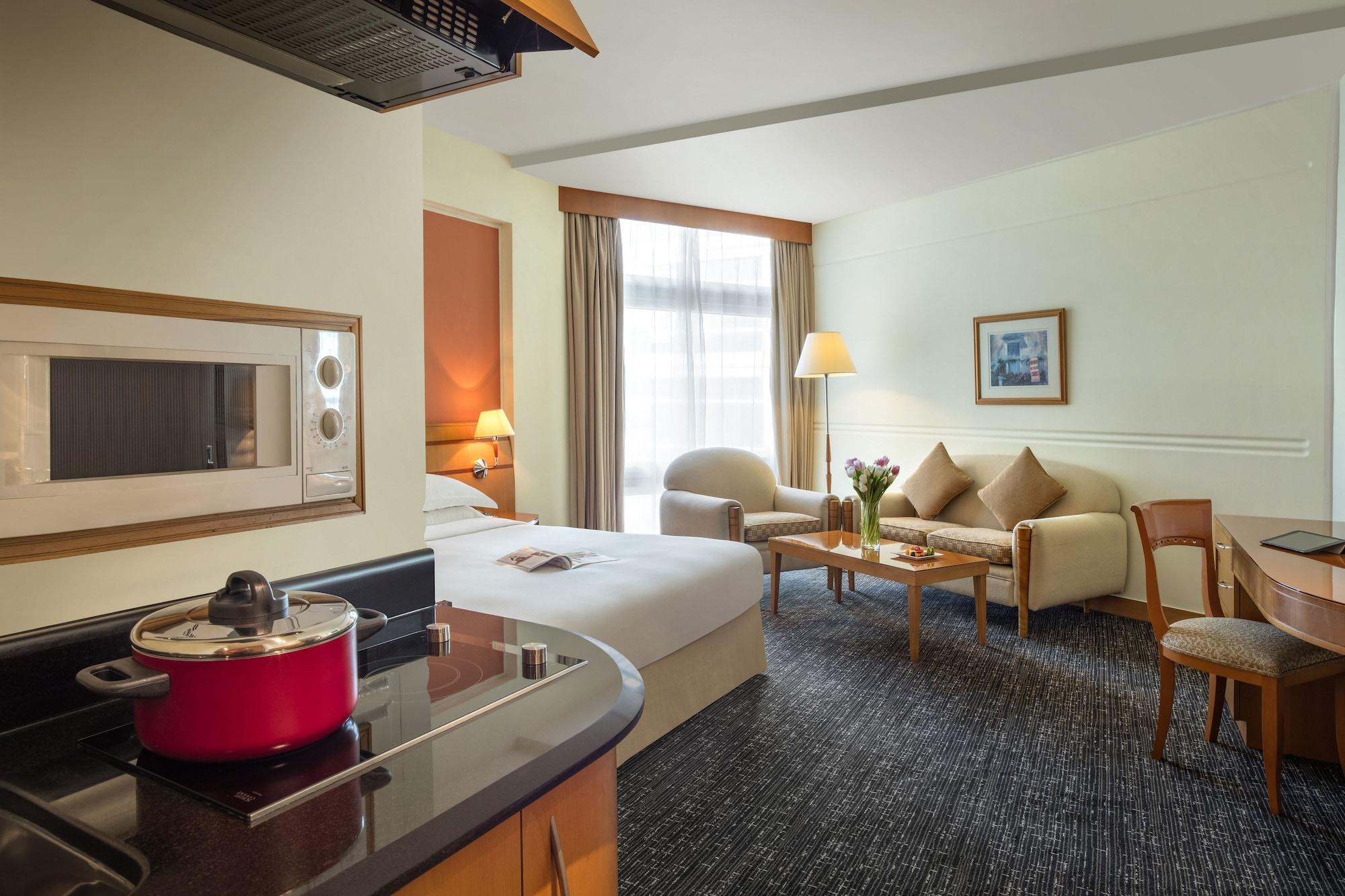 J5 - Port Saeed Hotel Dubái