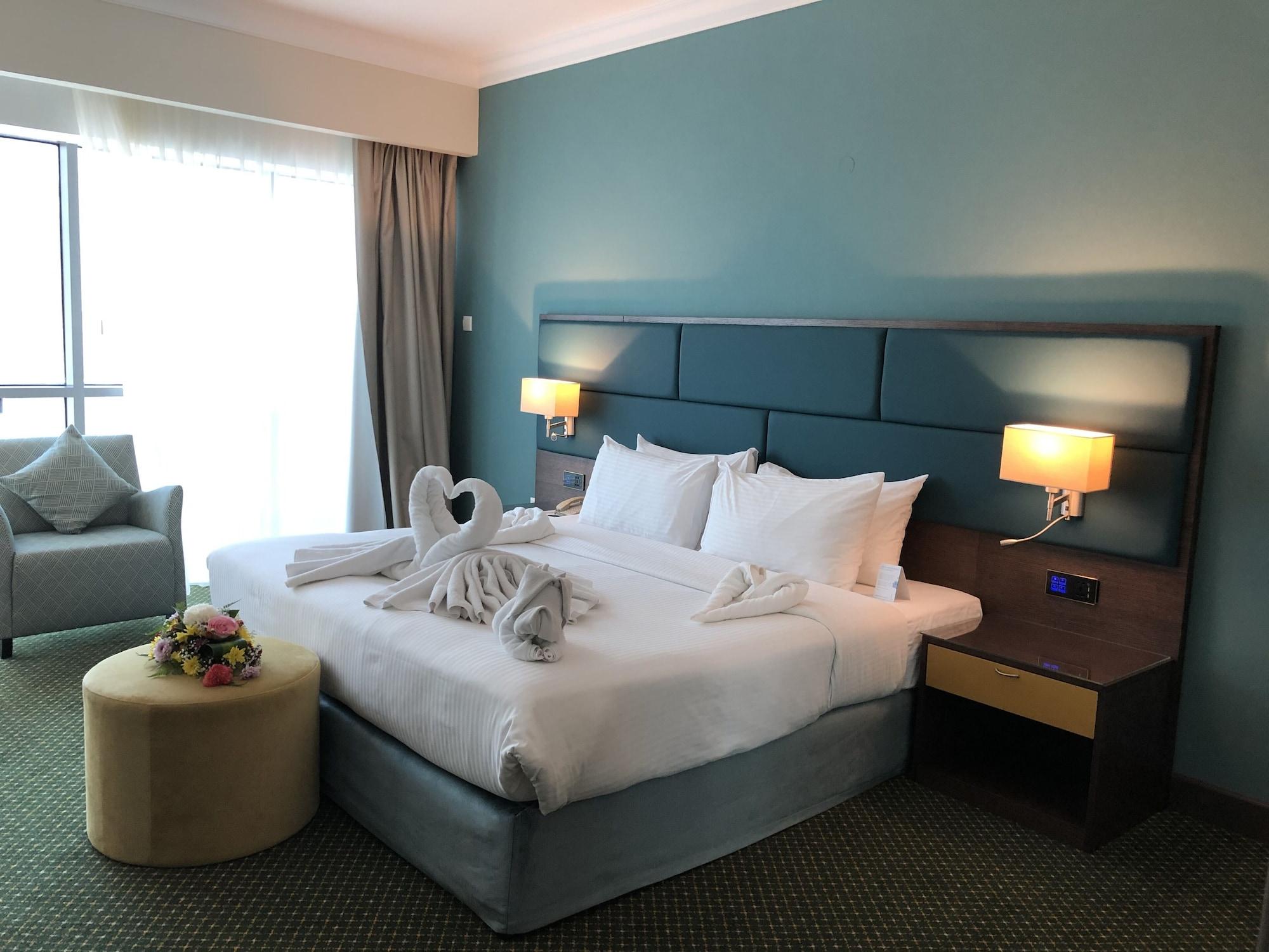 Hotel Seasons 4*