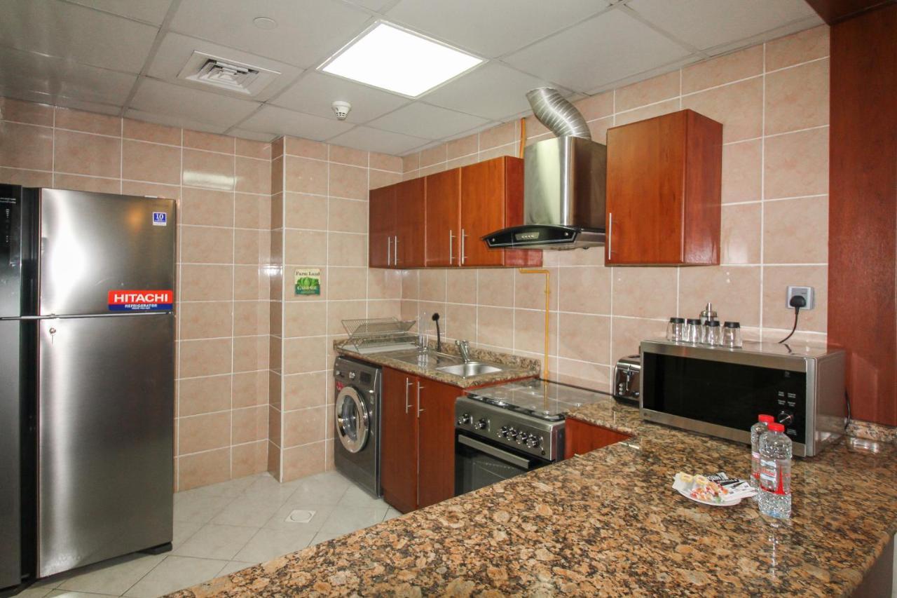 Stylish & Brand New 1 Bedroom. Marina Apartment Dubai