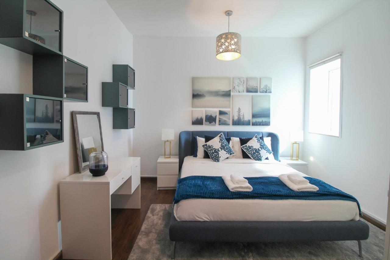 Stylish & Brand New 1 Bedroom. Marina Apartment *