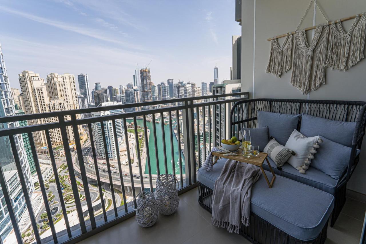 Appartement Higuests - Stylish Floating Over The Marina Waters