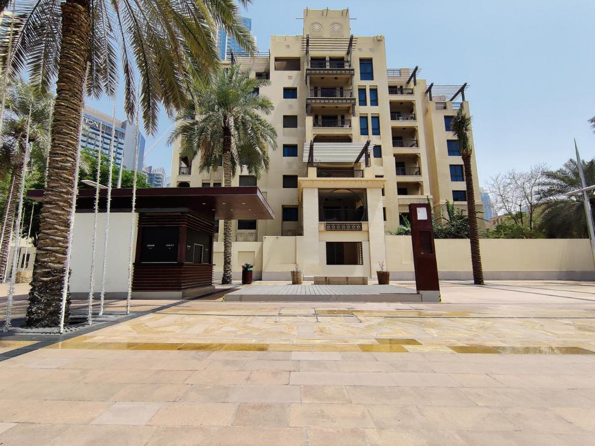 Higuests - Charming With Private Balcony Near Mall * Dubái