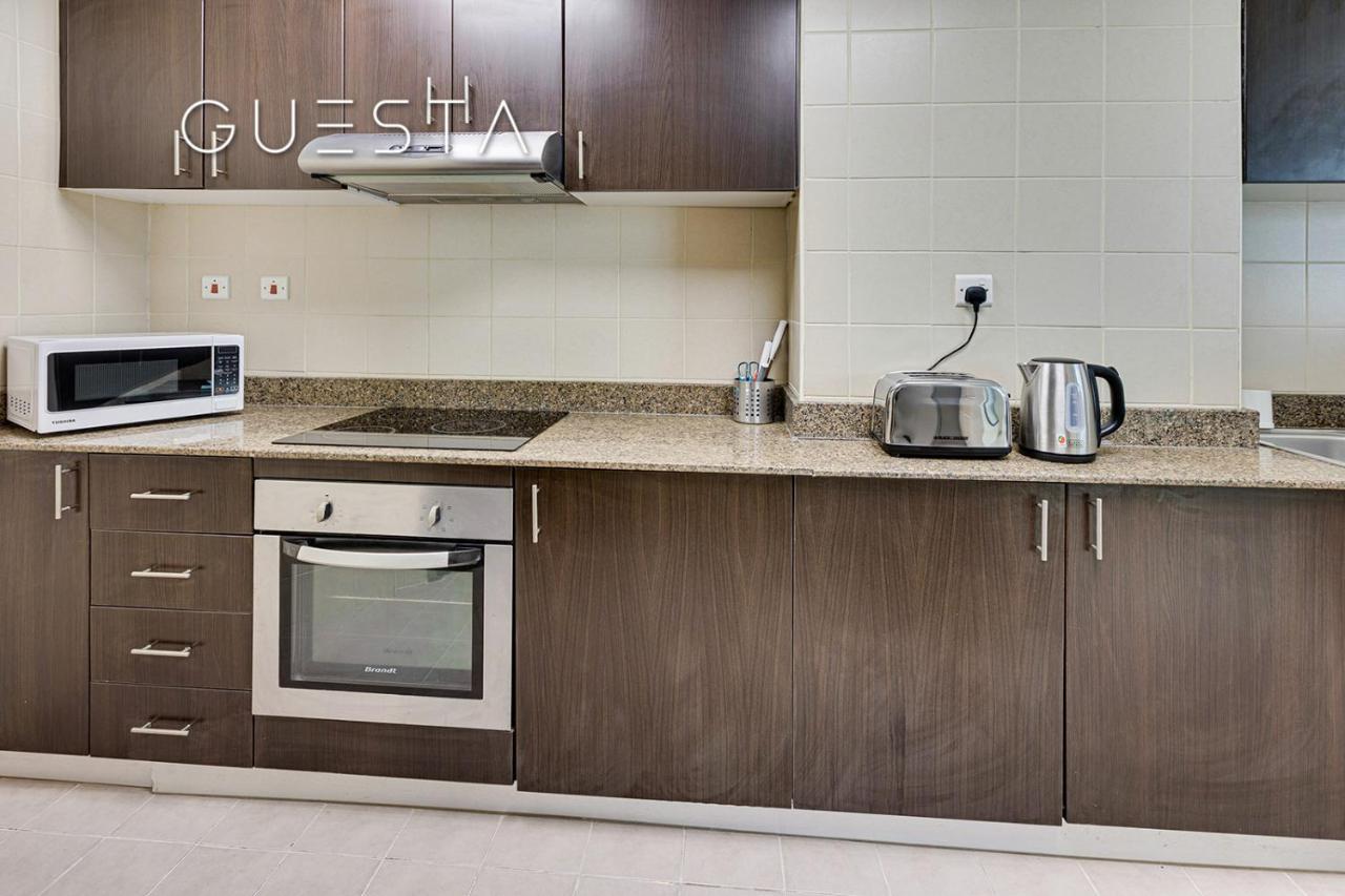 The Torch, Marina Apartamento