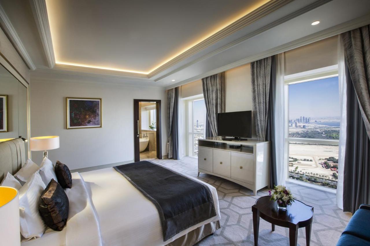 Hotel Millennium Plaza