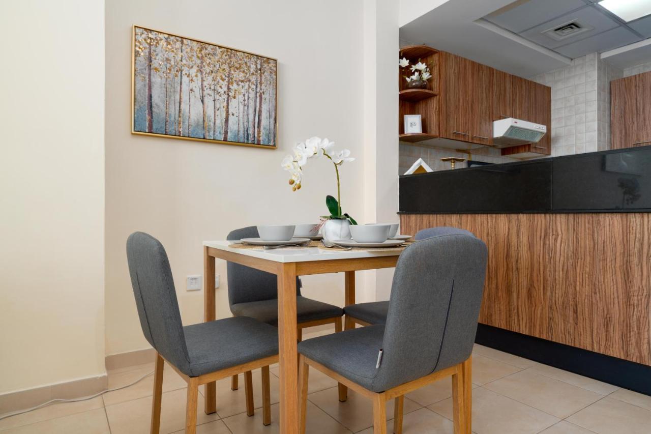 Apartemen Spacious 2 Beds 5 Min Walk From Mall With Brand New Gym And Rooftop Swimming Pool Dubai