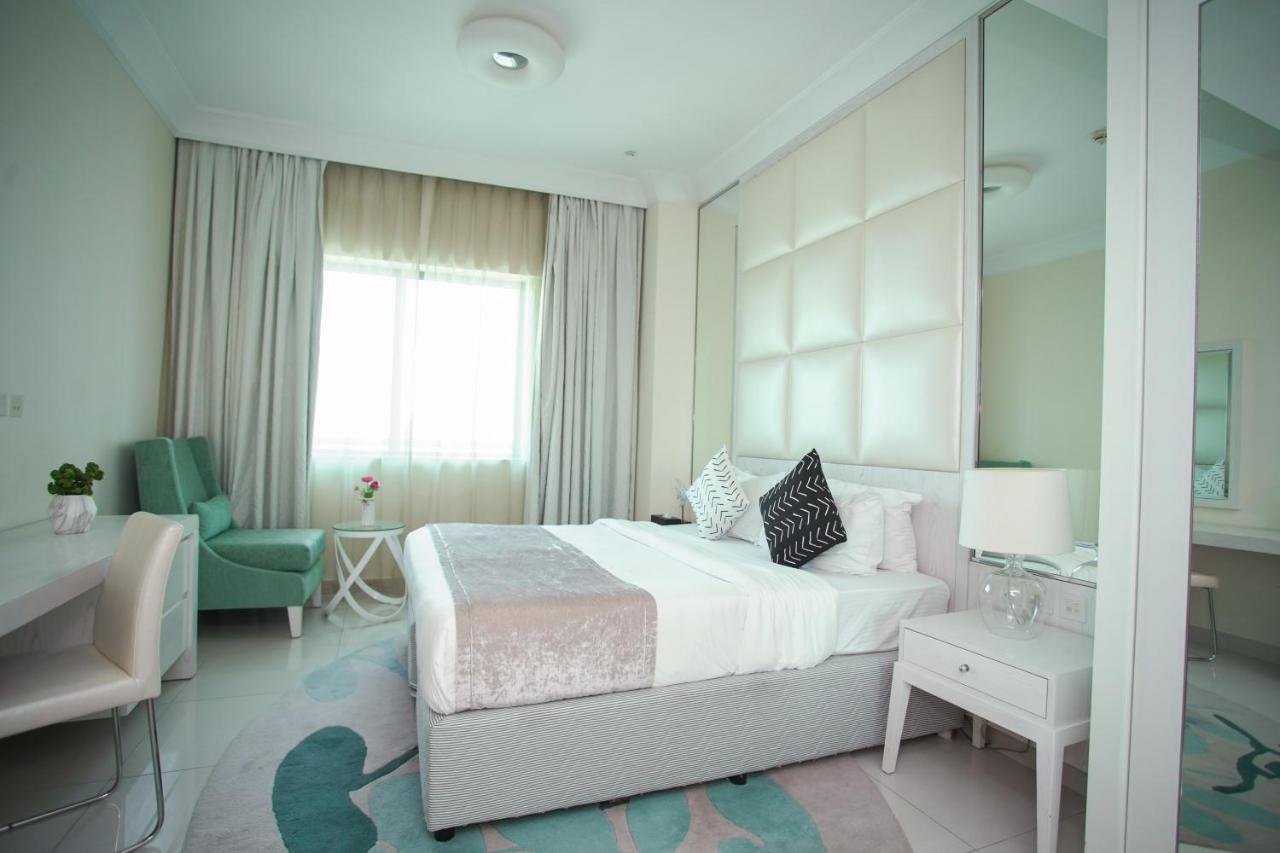 Apartamento Luxurious - Damac Mall Street