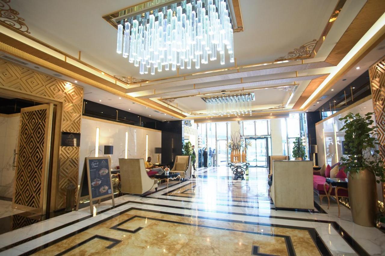 Apartamento Luxurious - Damac Mall Street Dubai