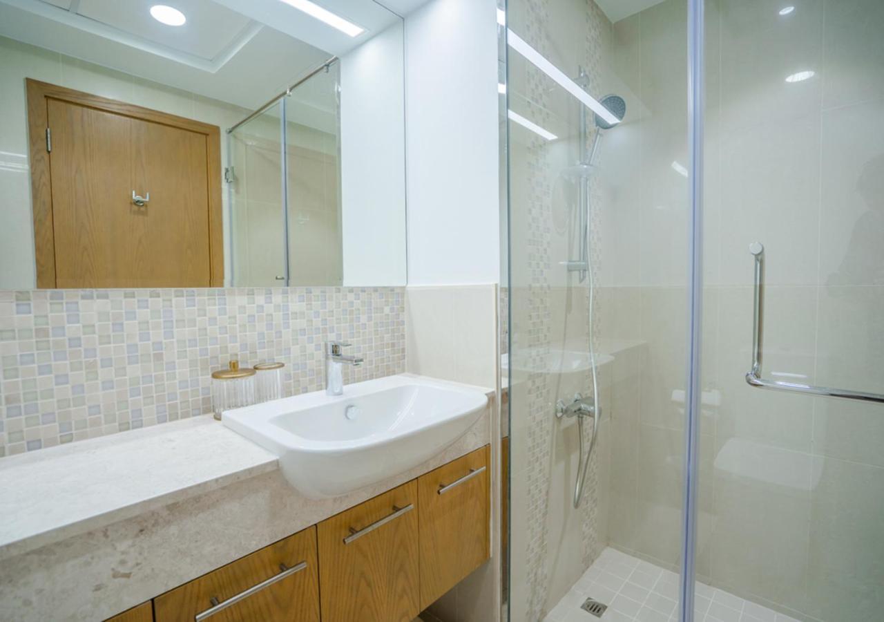 Nasma Luxury - Bellevue Tower 1 Apartemen *