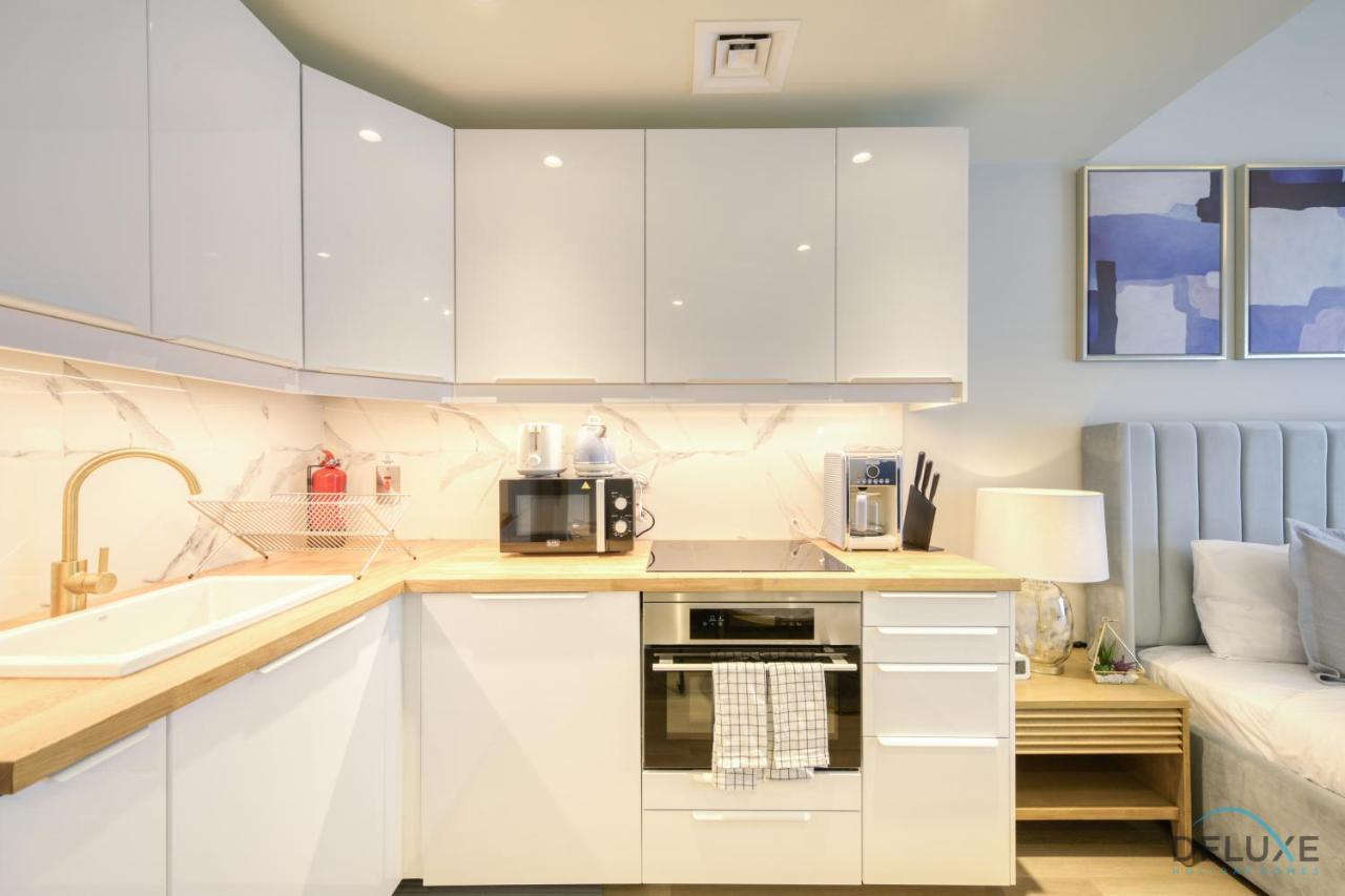 Apartemen Stunning At Marina Views A Marina By Deluxe Homes *