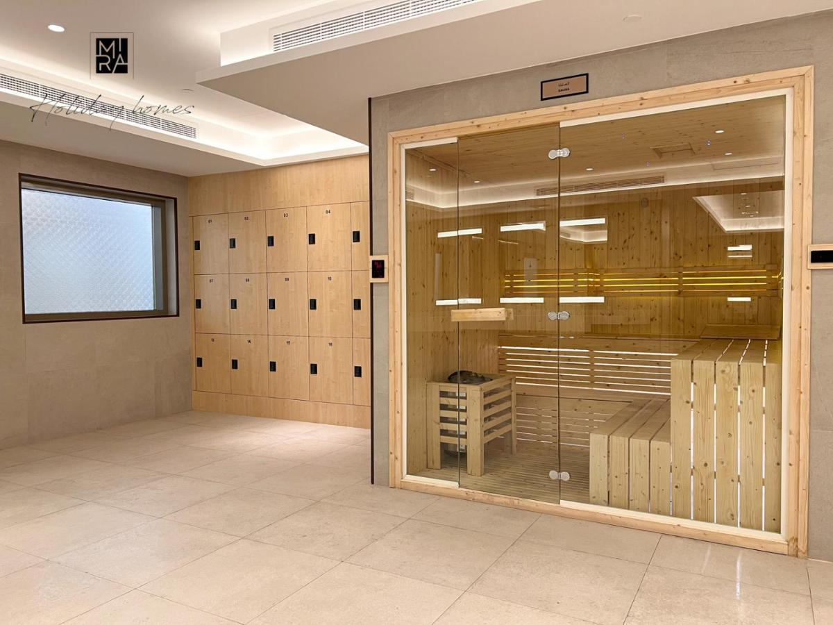 Mira Homes - Lovely Studio With Balcony In Downtown Apartament