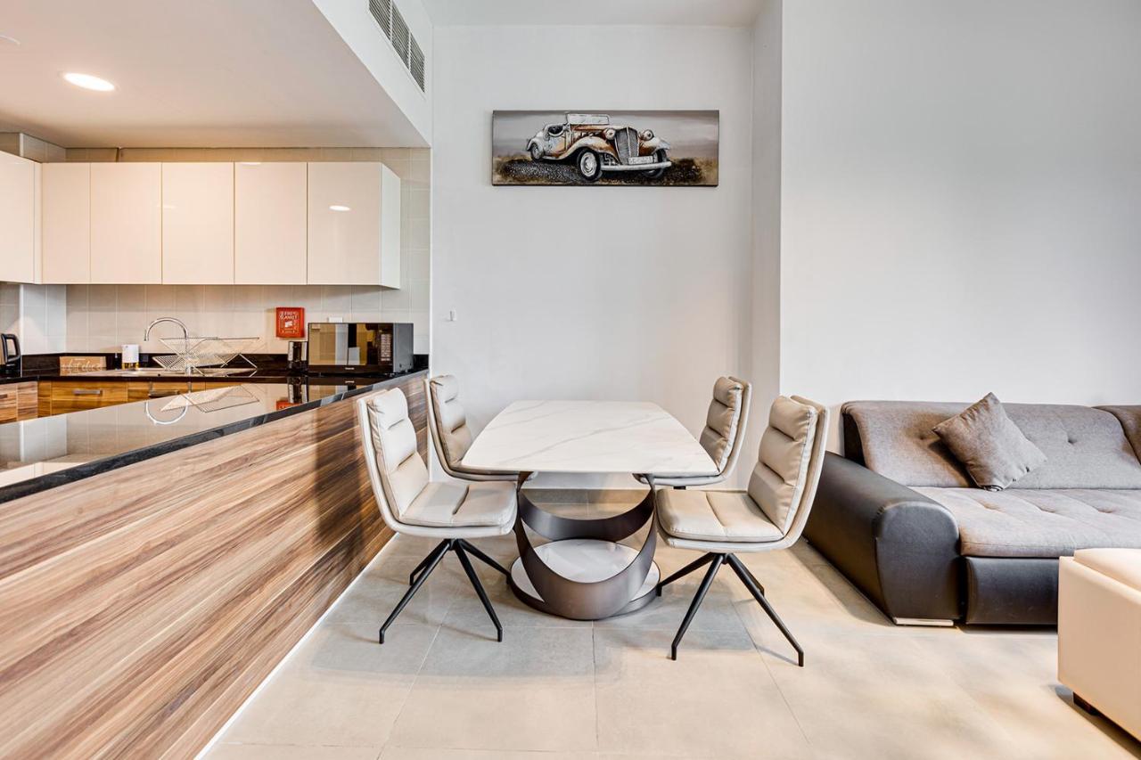 Apartamento Sparkle Tower, Marina