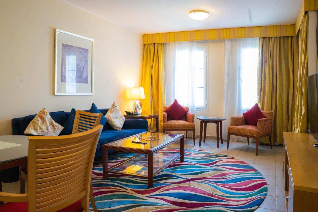 Millennium Lakeview Formerly Copthorne Lakeview Executive Hotel de apartamente 4*