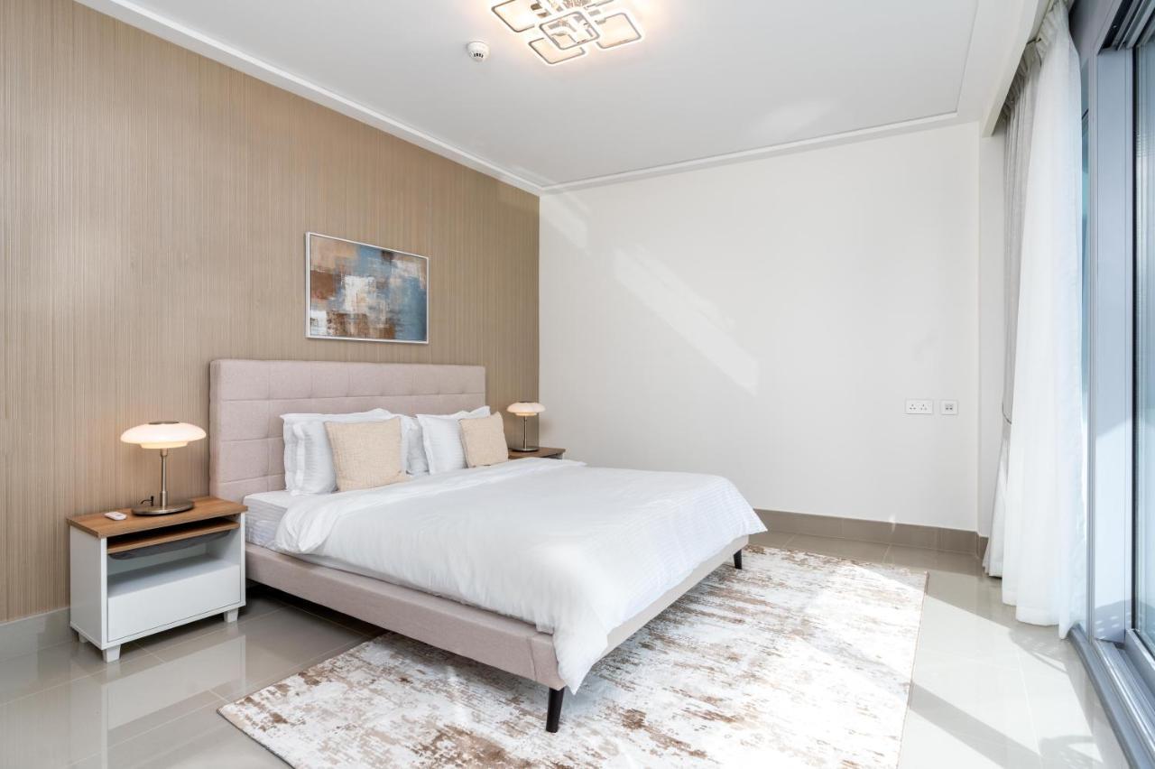 White Sage - Modern And Unique With Fountain Views *
