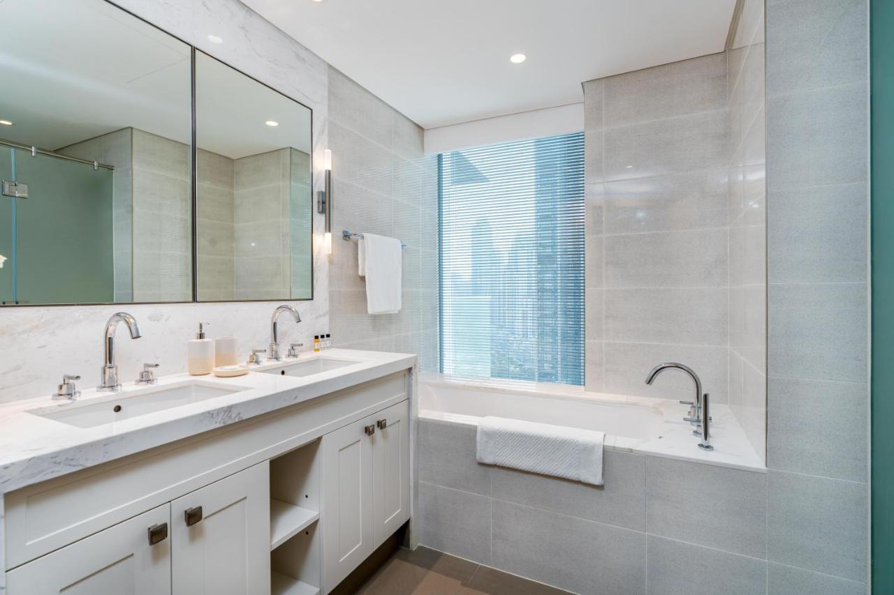 White Sage - Modern And Unique With Fountain Views Apartamento Dubái