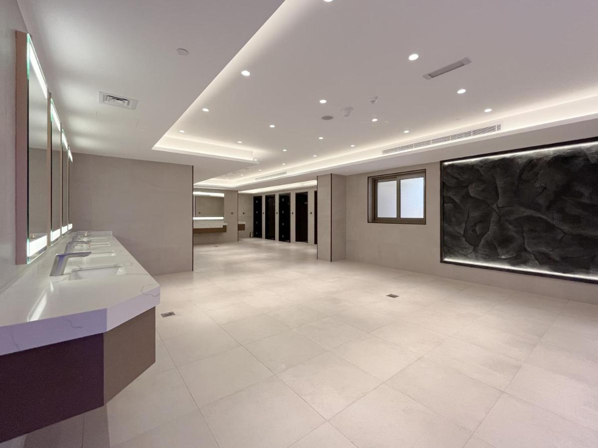 Apartemen Trophy Elite Elegance With Panaromic Burj Khalifa Views