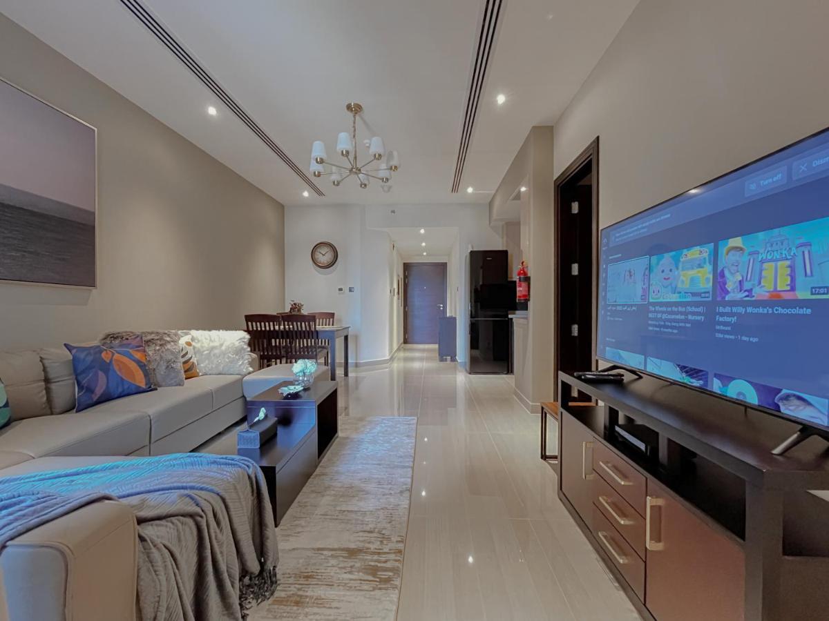 Trophy Elite Elegance With Panaromic Burj Khalifa Views Apartemen