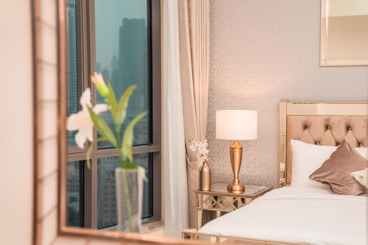 Elite Royal Apartment: Panoramic Burj Khalifa View Apartment