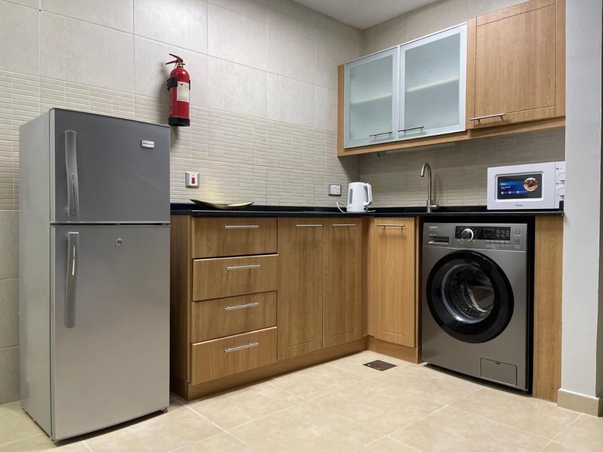 Apartment Cozy Studio, Close To The And Metro Station