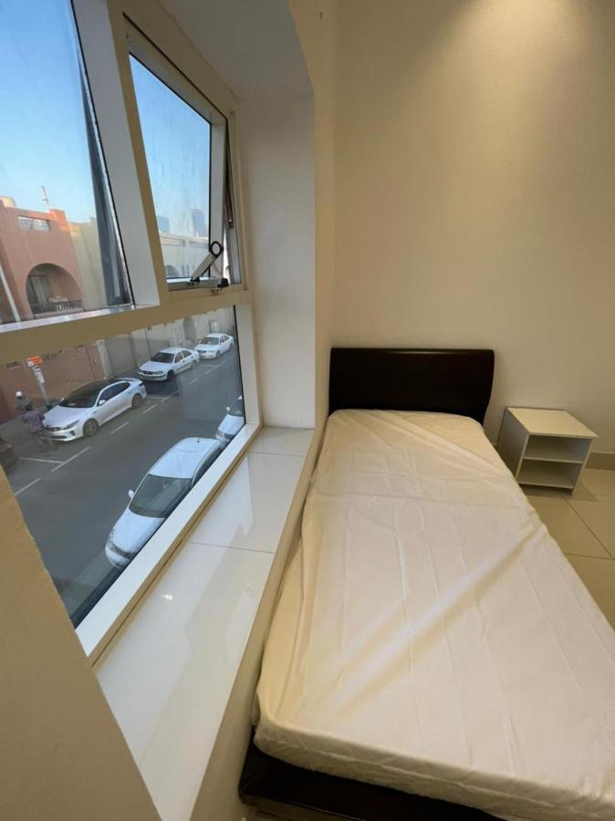 Economical For Rent In Guest house