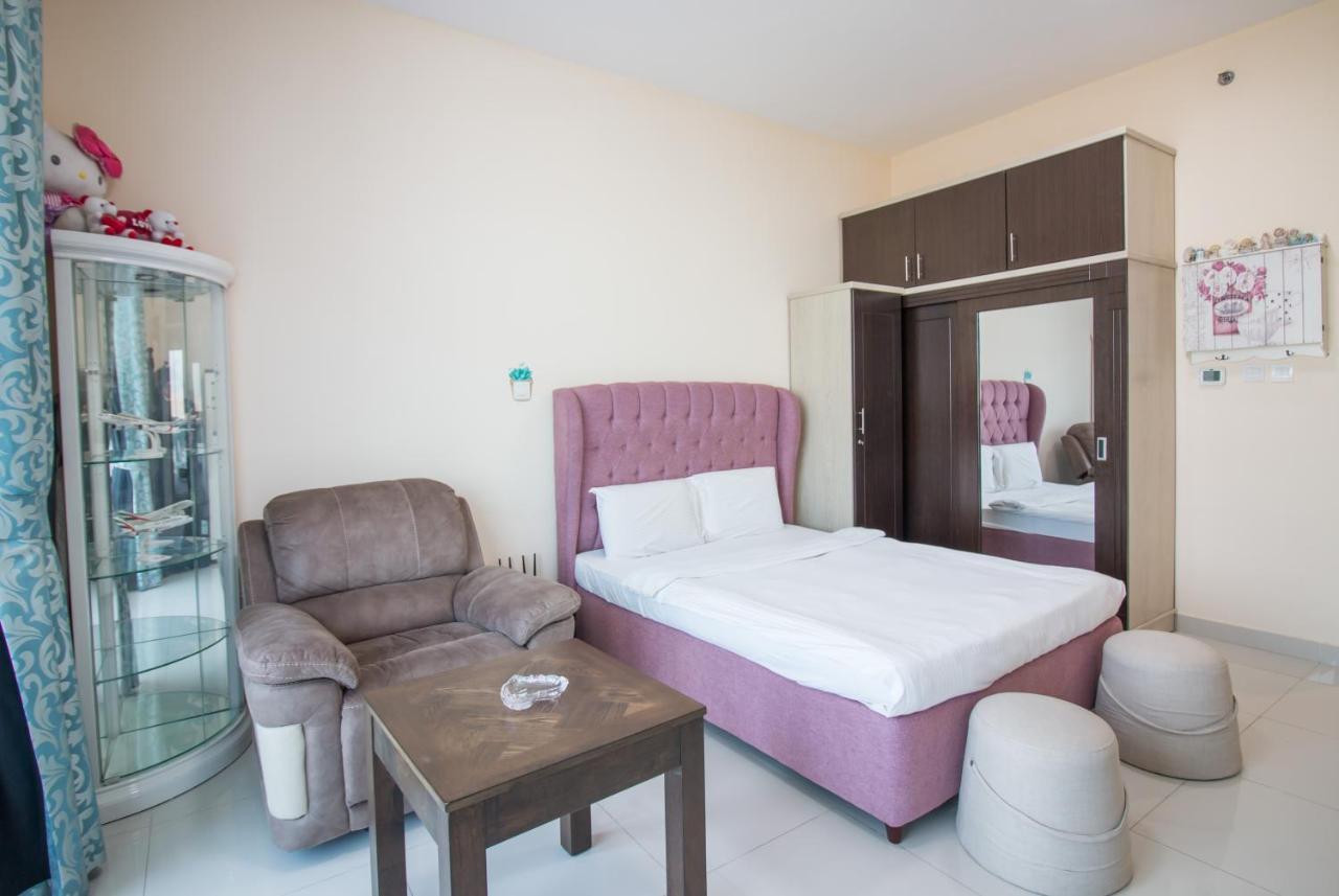 Cosy - Floor - Fully Equipped * Dubai