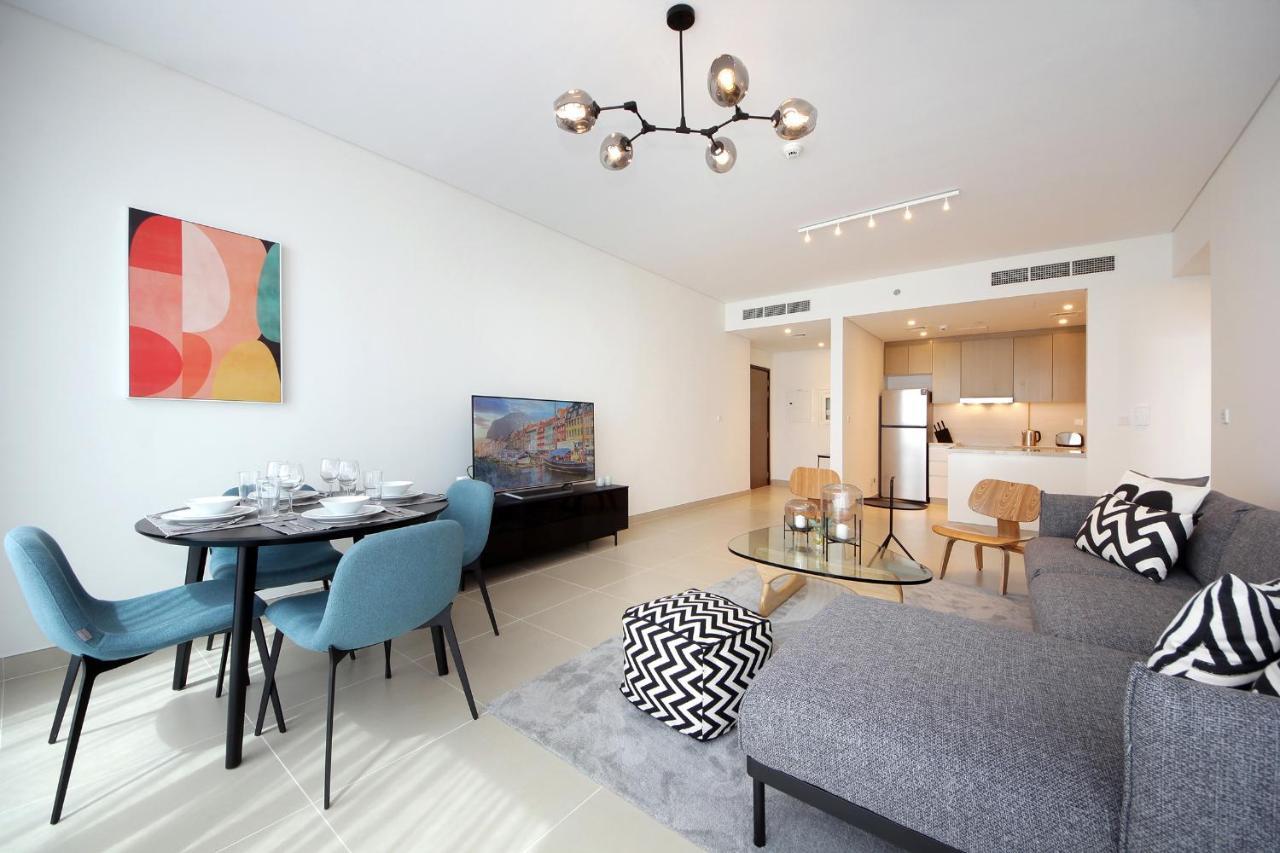 Rh - Breathtaking Sea View, 02br Apartment, High Floor, Marina *