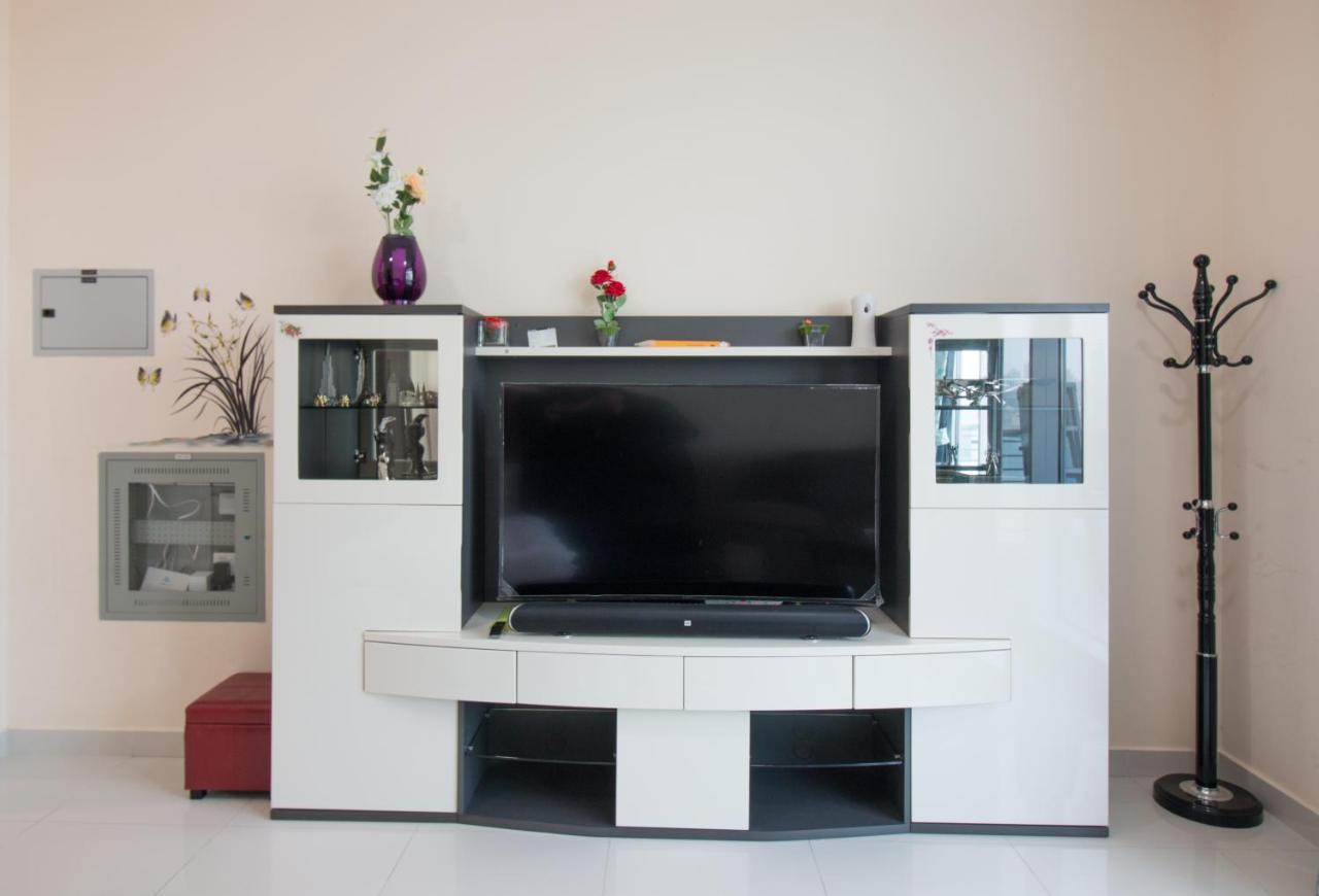 Cosy - Floor - Fully Equipped Dubai