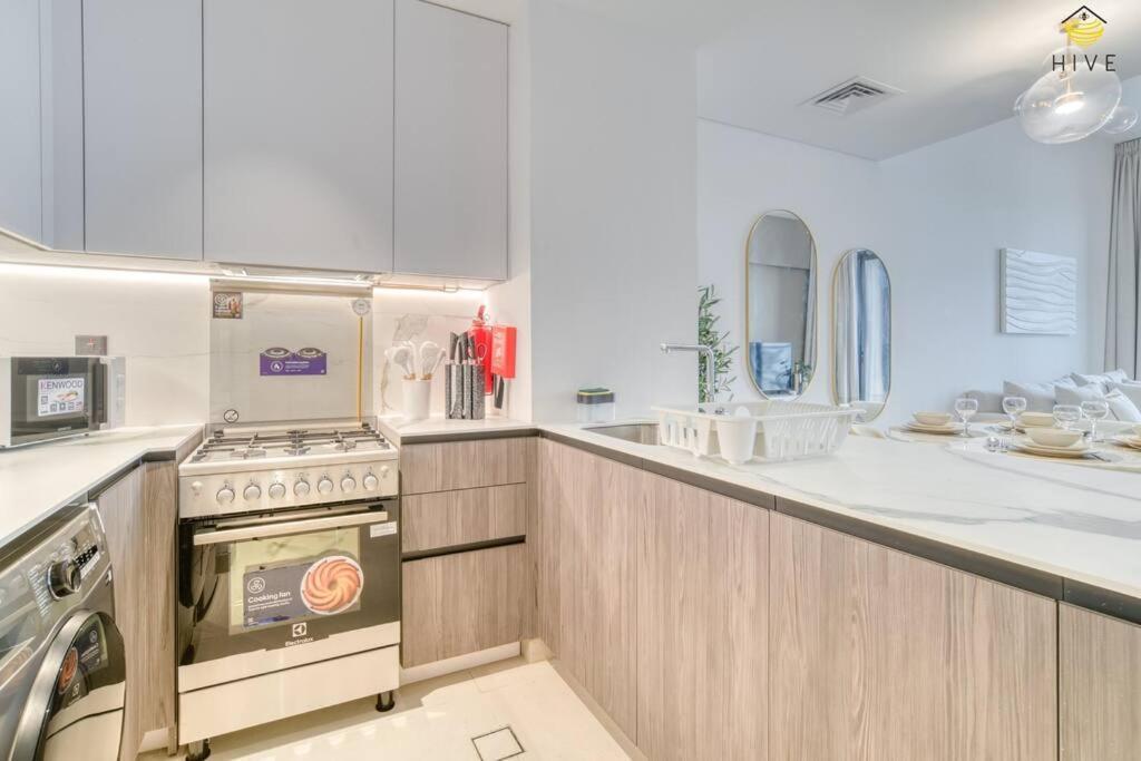 Apartament Gorgeous 1 Bedroom In Euro *