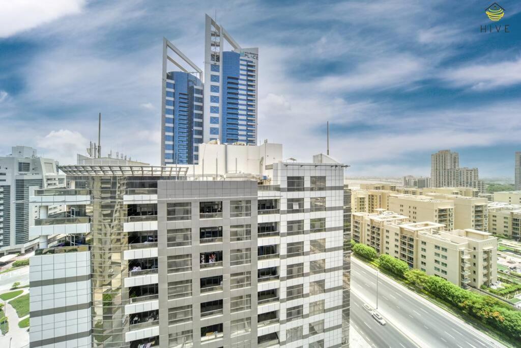 Gorgeous 1 Bedroom In Euro Apartament Dubai