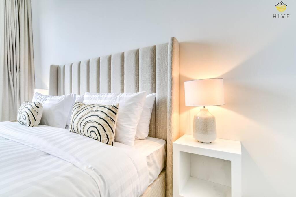 Gorgeous 1 Bedroom In Euro Apartament